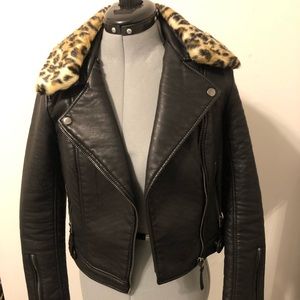 TOPSHOP Leopard Collar Leather Moto Jacket